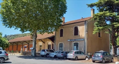 Couvreur Espéraza